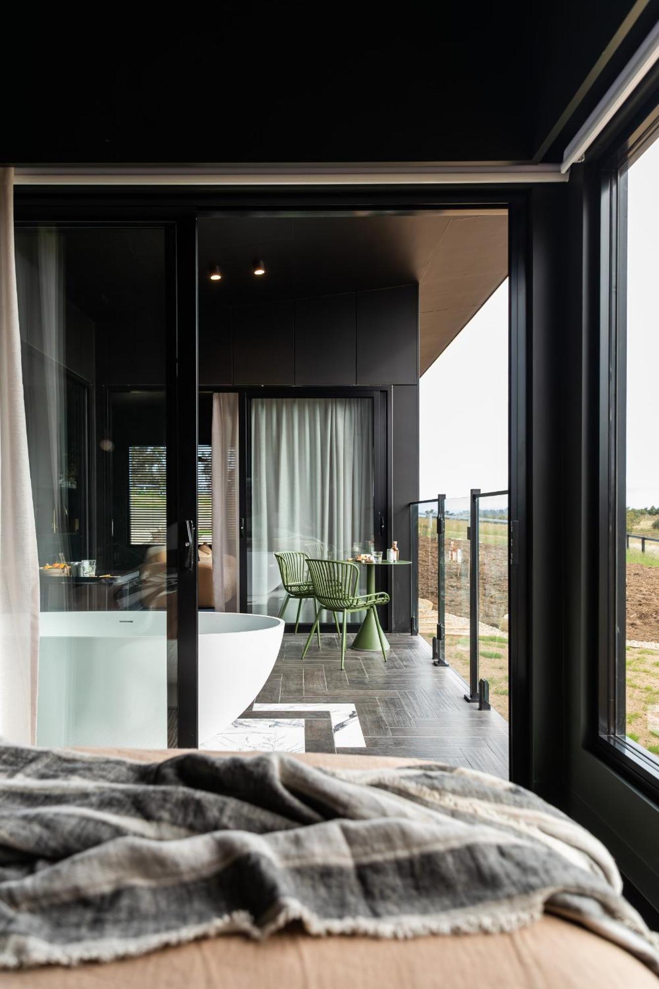 Wherewithal Luxury Suites Carlton Eksteriør billede