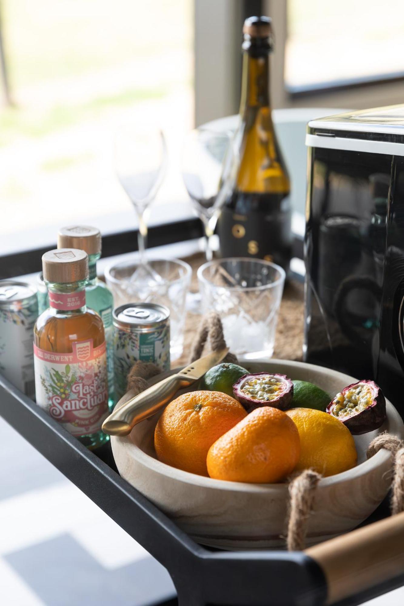 Wherewithal Luxury Suites Carlton Eksteriør billede