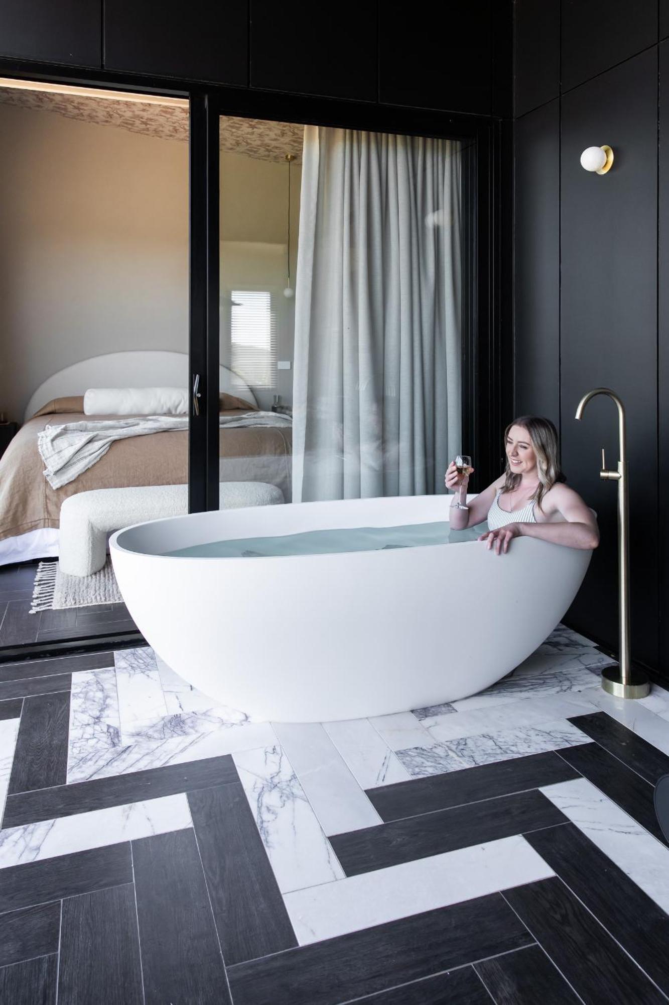 Wherewithal Luxury Suites Carlton Eksteriør billede